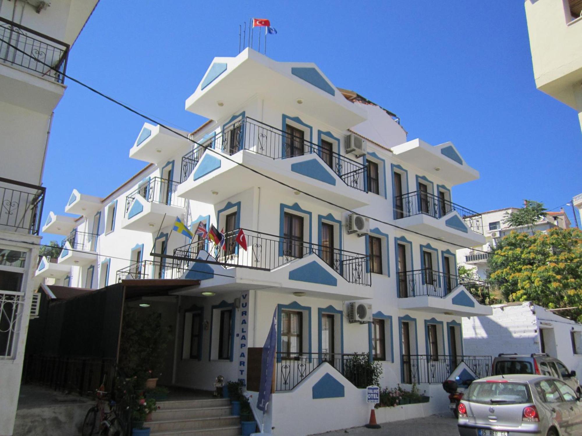 武拉尔公寓酒店 Çeşme 外观 照片